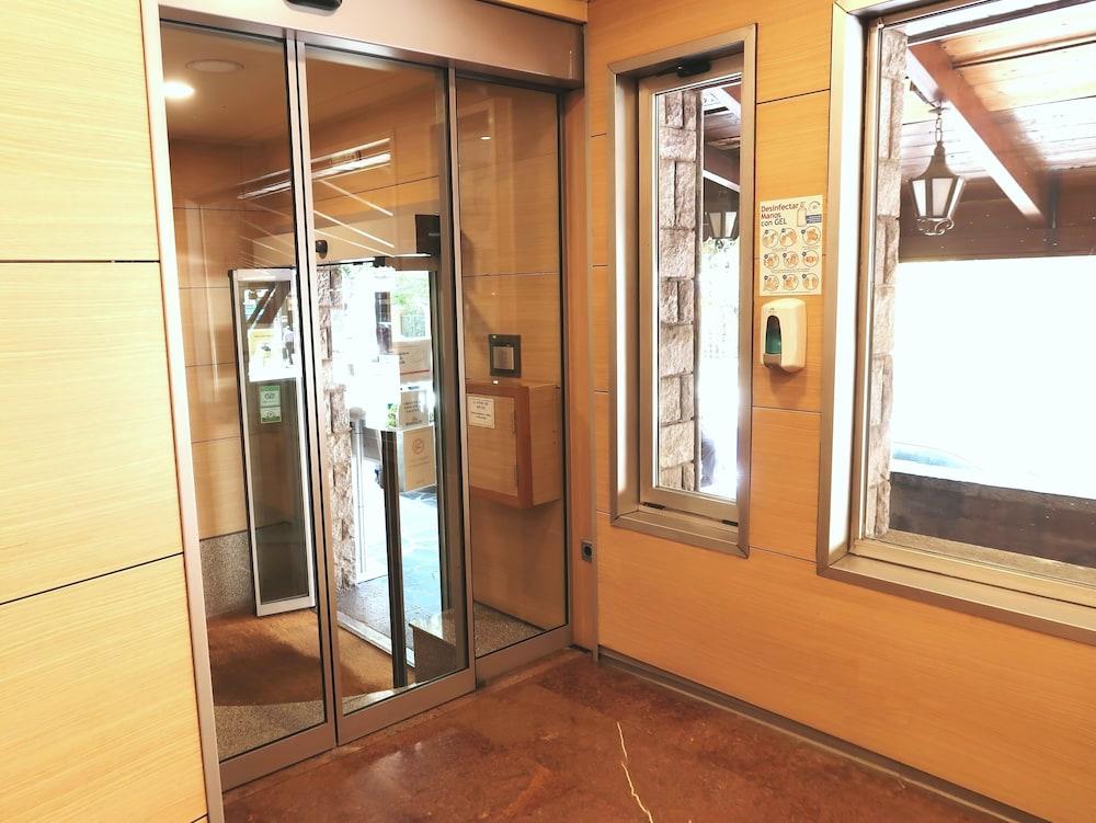 Hotel Urogallo Vielha Exterior photo